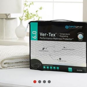 BedGear Ver-Tex cooling mattress protector- queen